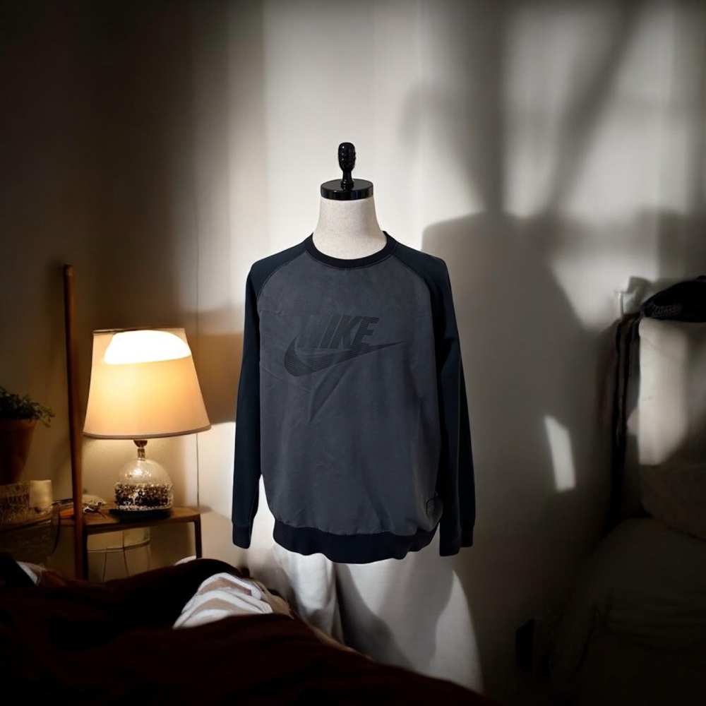 Nike CR-7 AW77 Crewneck Sweatshirt SZ LG Rare Find